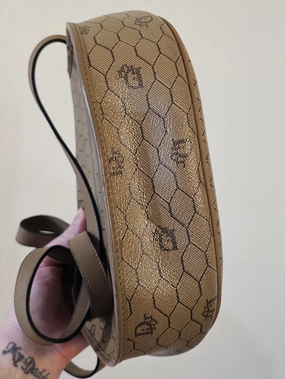 1980s Vintage Christian Dior Honeycomb Shoulder/Crossbody Bag - Picture 6 of 16